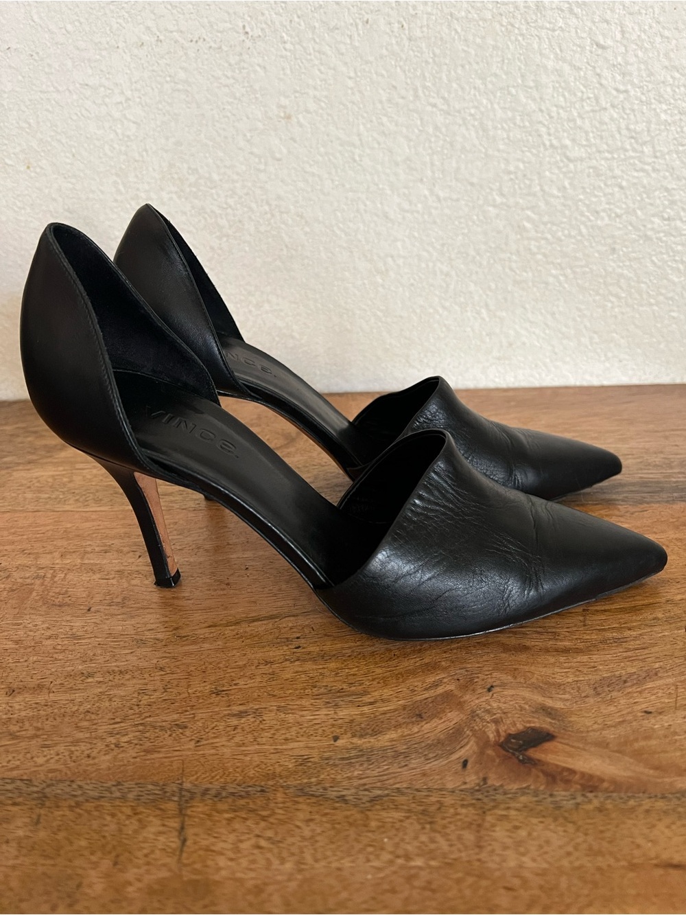 Vince D’Orsay Claire pump black Leather Heels 8M